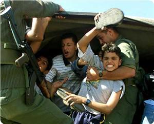 Sejak Tahun 2000, Israel Tangkap 5.220 Anak-anak Palestina